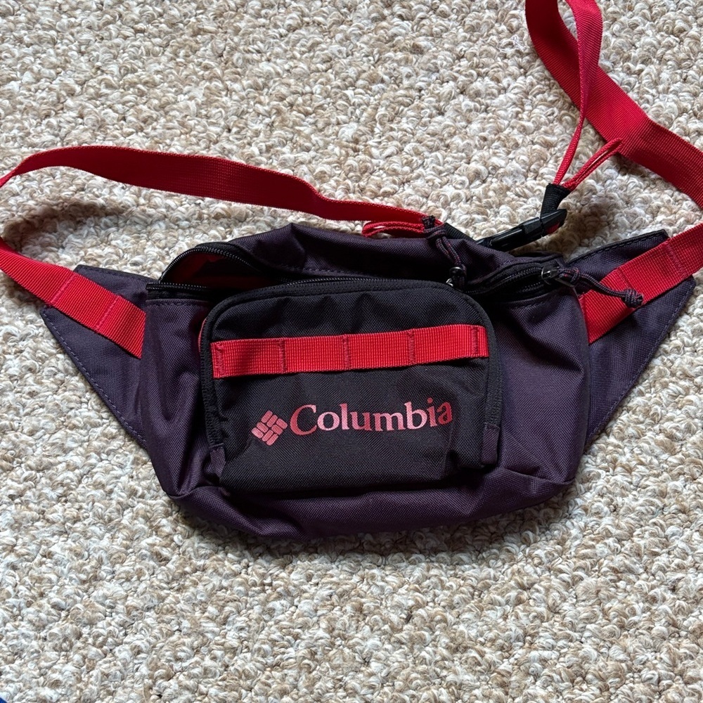 Columbia Black, Red, and Purple Belt Bag​​